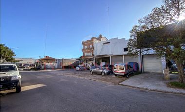 DOS LOTES COMERCIALES MULTIFAMILIARES EN VENTA! - DEL CAZÓN 1381