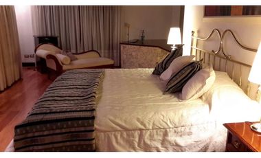 Residencia espectacular-Barrio Los Troncos