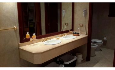 Residencia espectacular-Barrio Los Troncos