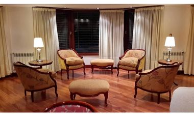 Residencia espectacular-Barrio Los Troncos