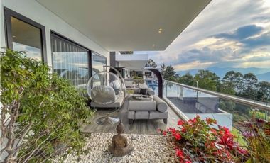 VENTA de CASA MANSIÓN en el Poblado - Palmas, 1 nivel. Pedido $16.000