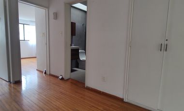 CASA PARA REMODELAR EN CERRADA EN LOMAS DE CHAPULTEPEC (V)