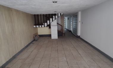 CASA PARA REMODELAR EN CERRADA EN LOMAS DE CHAPULTEPEC (V)