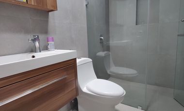 CASA PARA REMODELAR EN CERRADA EN LOMAS DE CHAPULTEPEC (V)