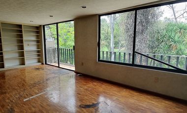 CASA PARA REMODELAR EN CERRADA EN LOMAS DE CHAPULTEPEC (V)