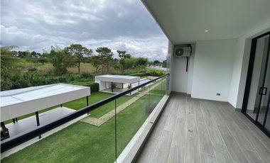 Apartamento en arriendo sector Aeropuerto el Edén