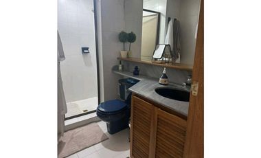 Apartamento en el Poblado con excelente ubicación, ideal para reformar