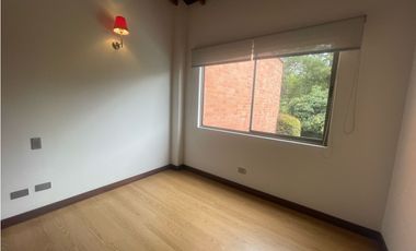 CASA EN ARRIENDO SECTOR LOMA DEL ATRAVESADO - ENVIGADO