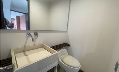 CASA EN ARRIENDO SECTOR LOMA DEL ATRAVESADO - ENVIGADO