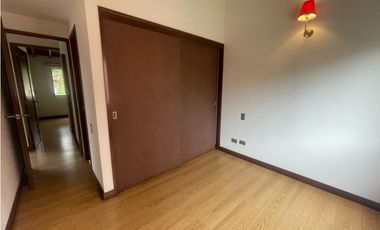 CASA EN ARRIENDO SECTOR LOMA DEL ATRAVESADO - ENVIGADO