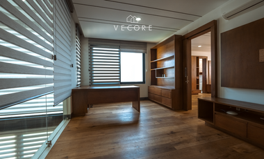 RESIDENCIA CON ALBERCA EN VENTA, PONTEVEDRA, PUERTA DE HIERRO, ZAPOPAN
