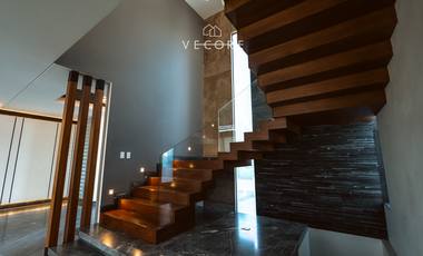 RESIDENCIA CON ALBERCA EN VENTA, PONTEVEDRA, PUERTA DE HIERRO, ZAPOPAN