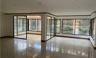 VENTA CASA en el Poblado, sector milla de oro
