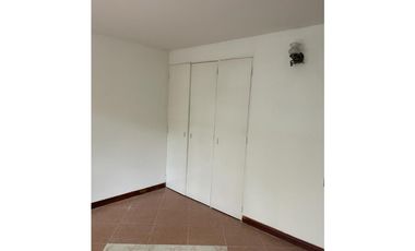 VENTA CASA en el Poblado, sector milla de oro