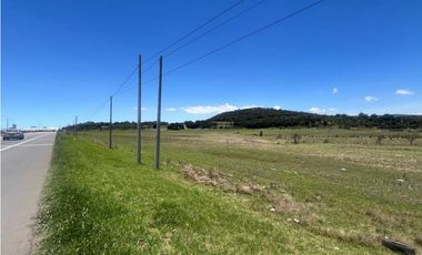 Terreno en Venta 24,000 m² sobre carretera Pachuca–Tulancingo