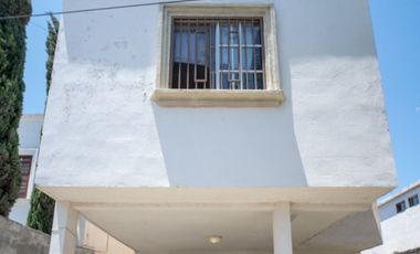 Casa en Venta en el Fracc. Bosques del Sur, Nuevo Laredo Tamaulipas