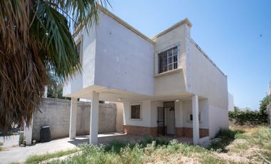 Casa en Venta en el Fracc. Bosques del Sur, Nuevo Laredo Tamaulipas