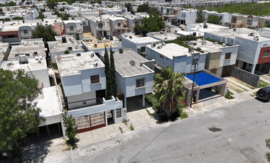 Casa en Venta en el Fracc. Bosques del Sur, Nuevo Laredo Tamaulipas