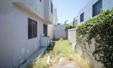 Casa en Venta en el Fracc. Bosques del Sur, Nuevo Laredo Tamaulipas