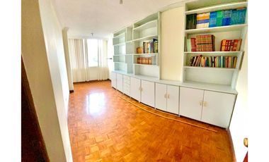 12 De Octubre, Departamento en Renta, 213m2, 4 Habitaciones