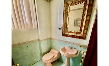 12 De Octubre, Departamento en Renta, 213m2, 4 Habitaciones