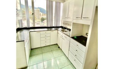 12 De Octubre, Departamento en Renta, 213m2, 4 Habitaciones