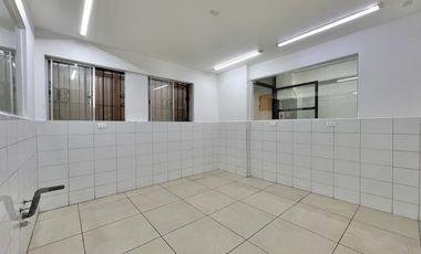 Oficina Excelente Ubicación Metro Y Conectividad En La Reina