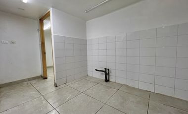 Oficina Excelente Ubicación Metro Y Conectividad En La Reina