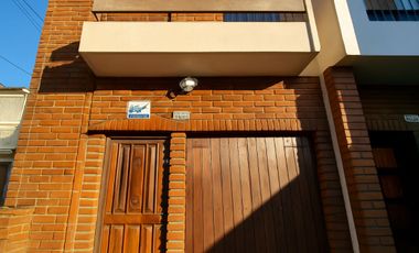 VENTA TRIPLEX A RECICLAR CON QUINCHO – MAR DE AJO