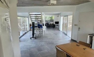 ALQUILER MODERNA CASA C/ PILETA LOMA VERDE