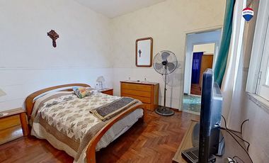 Venta casa 4 amb más depto jardín chingolo Lanús