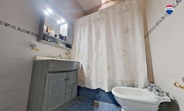Venta casa 4 amb más depto jardín chingolo Lanús