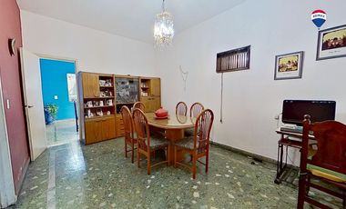 Venta casa 4 amb más depto jardín chingolo Lanús