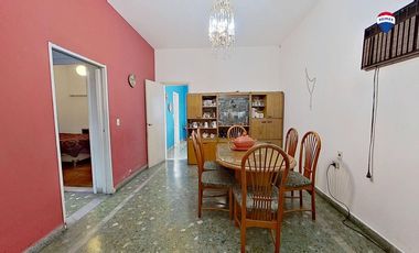 Venta casa 4 amb más depto jardín chingolo Lanús