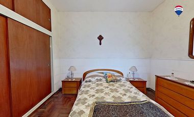 Venta casa 4 amb más depto jardín chingolo Lanús