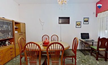 Venta casa 4 amb más depto jardín chingolo Lanús