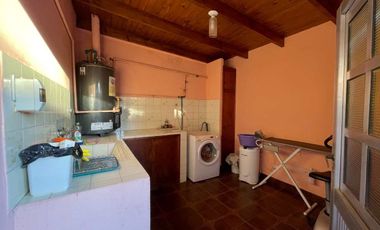 VENTA CASA 4 AMB VARELA- COCHERA Y PATIO