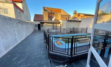 VENTA CASA 4 AMB VARELA- COCHERA Y PATIO