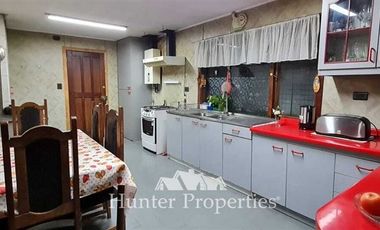 Casa en Venta en Avenida Cuarta Terraza, a un costado de la Estación de Trenes