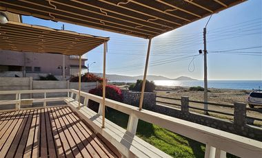 Casa en Venta en Calle Navarino / Las Dunas