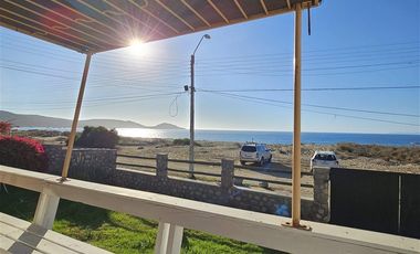 Casa en Venta en Calle Navarino / Las Dunas