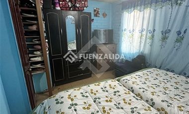 Casa en Venta en Av. Teniente Cruz con Av. Laguna Sur
