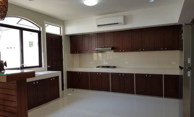 Fully-Furnished 2 Storey House for rent