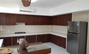 Fully-Furnished 2 Storey House for rent