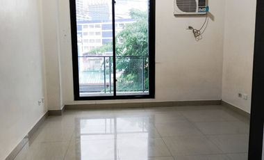 Brand New Studio Apartment For Rent in the main road of Mandaluyong City