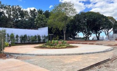 MODERN AND SPACIOUS SINGLE ATTACHED HOUSE AND LOT WITH OVERLOOKING VIEW FOR SALE  IN ANTIPOLO CITY