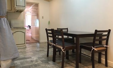 Furnished 1BR Condo near Legazpi Village Park