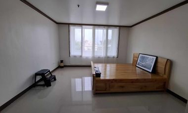 2 Bedroom Unit in Queendom Condominium