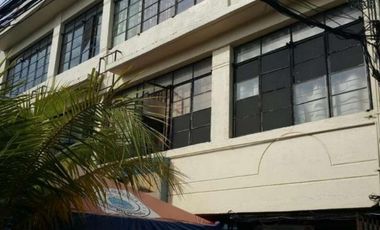 For Rent: Units in Sisa Apartment Building Sampaloc, Manila