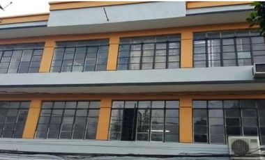 For Rent: 3 Storey Apartment in PJM Apartment Building